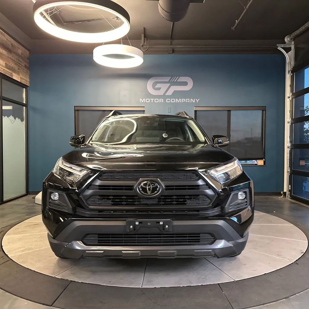Toyota RAV4 photo 8