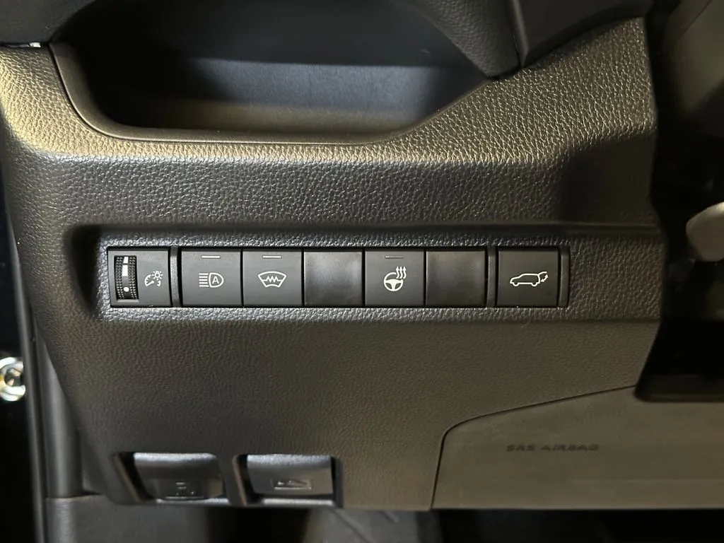 Toyota RAV4 photo 18