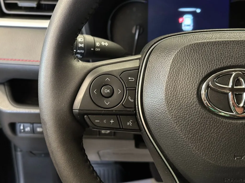 Toyota RAV4 photo 11