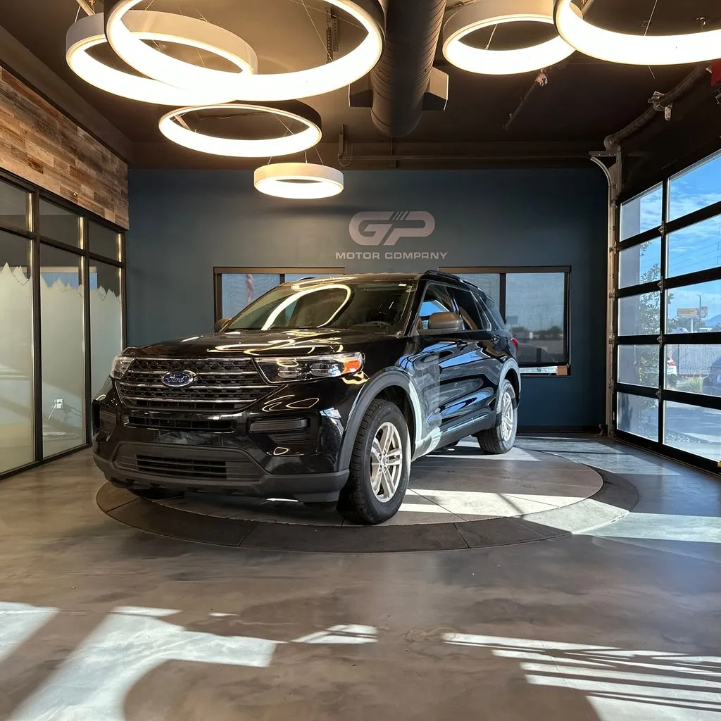Ford Explorer photo 7