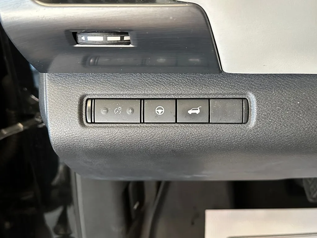Nissan Pathfinder photo 19