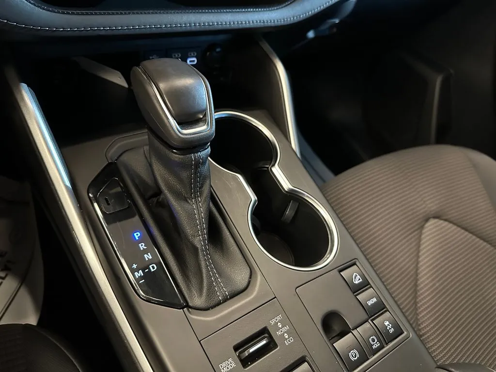 Toyota Highlander photo 15