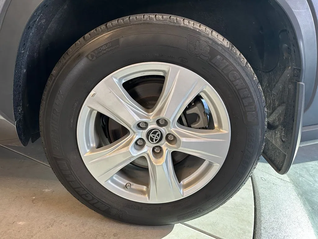 Toyota Highlander photo 25