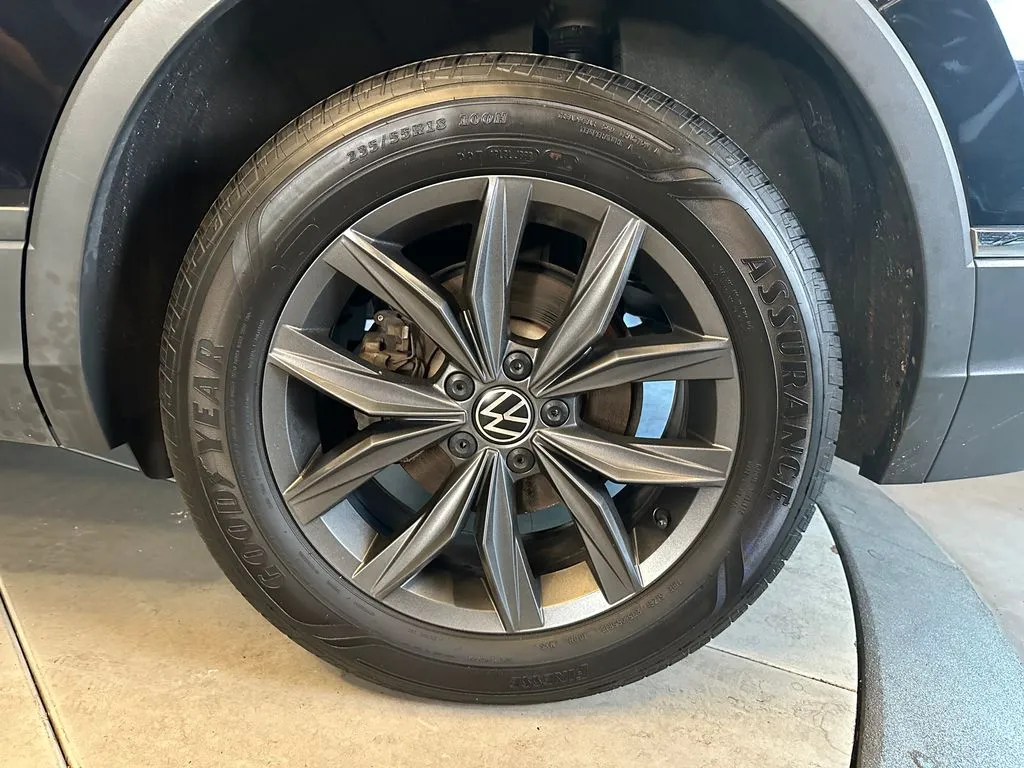 Volkswagen Tiguan photo 24