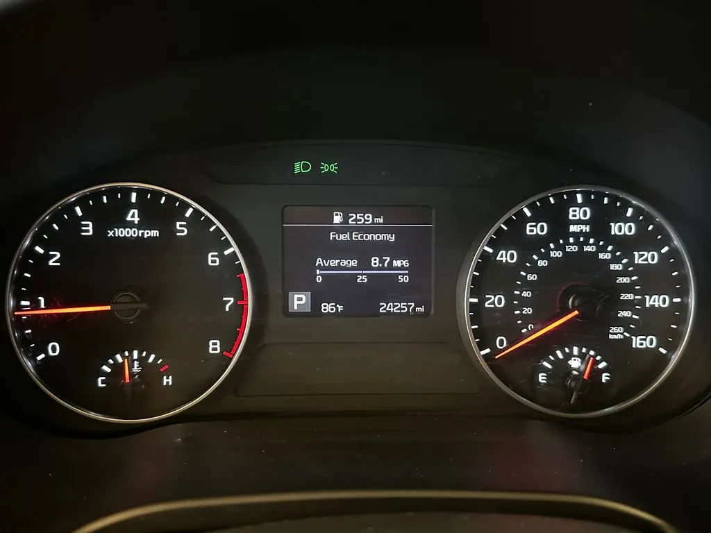 Kia Seltos photo 10