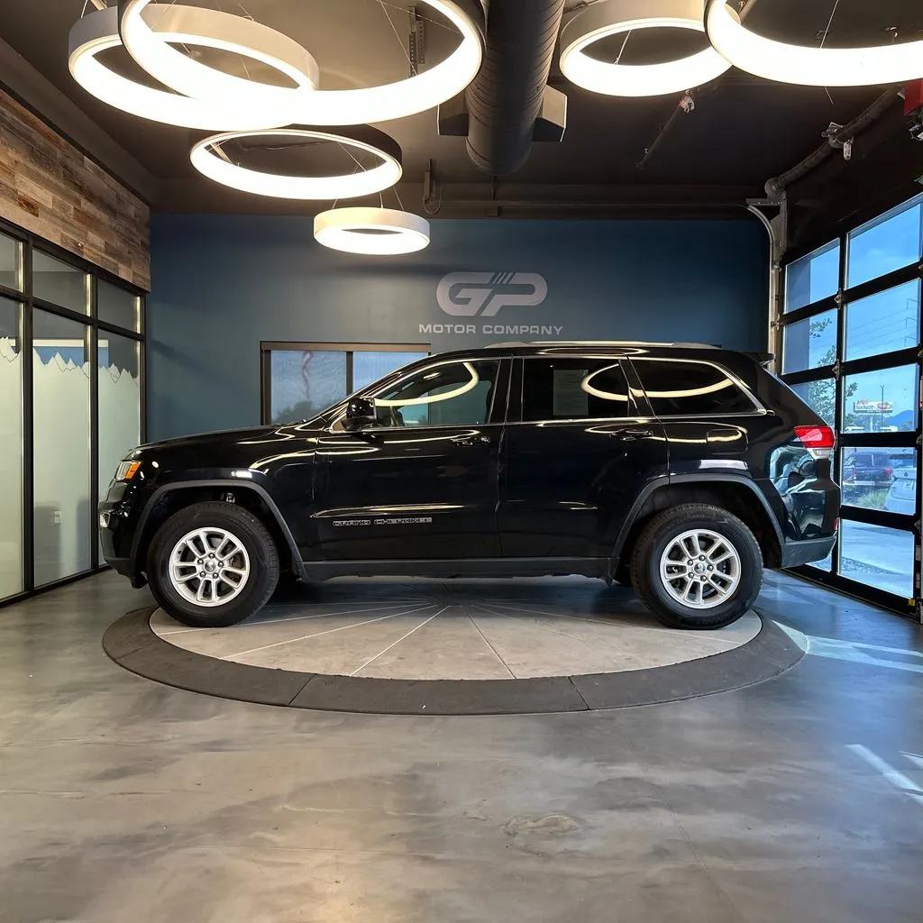 Jeep Grand Cherokee photo 6