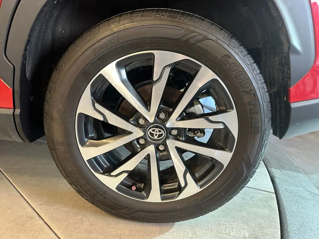 Toyota Corolla Cross photo 26