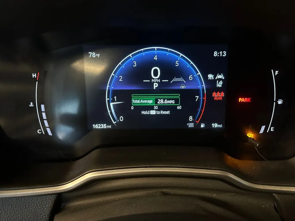 Toyota Corolla Cross photo 10