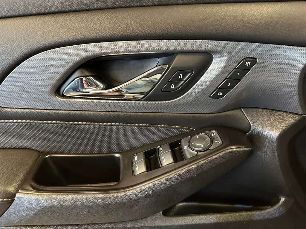 Chevrolet Traverse photo 19