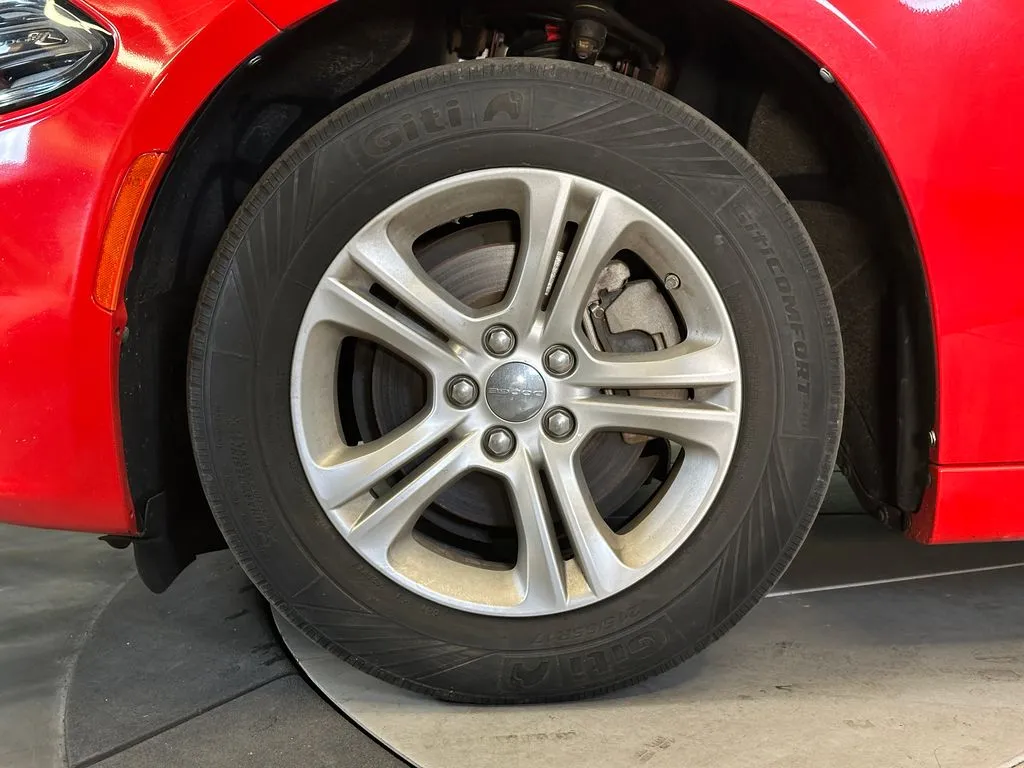 Dodge Charger photo 26