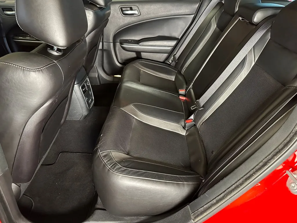 Dodge Charger photo 21