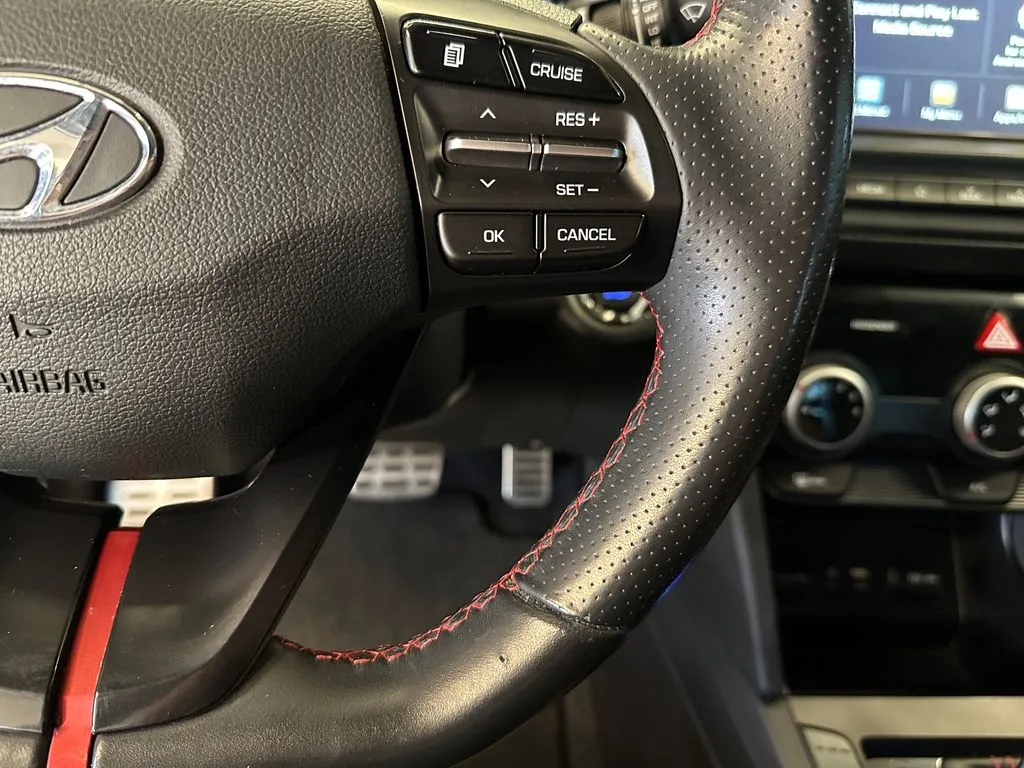 Hyundai Elantra photo 12