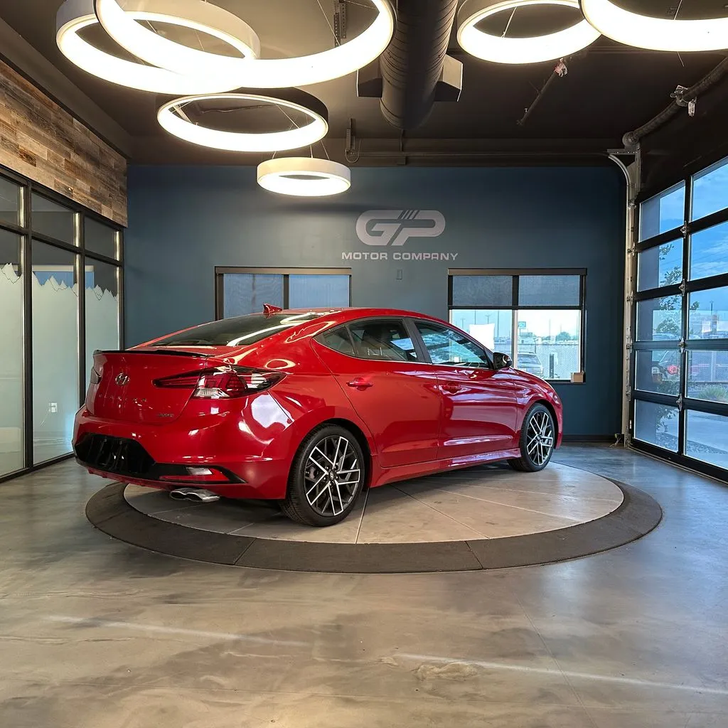 Hyundai Elantra photo 3