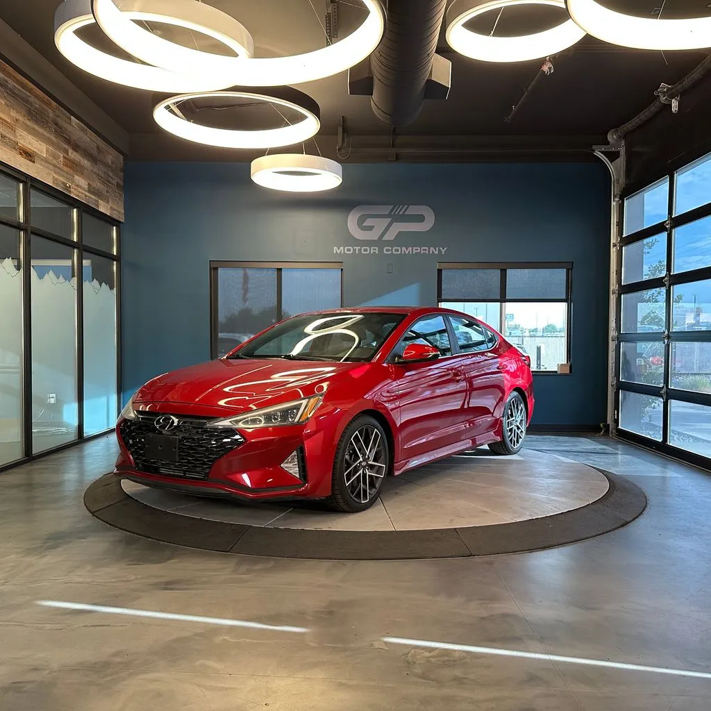 Hyundai Elantra photo 7