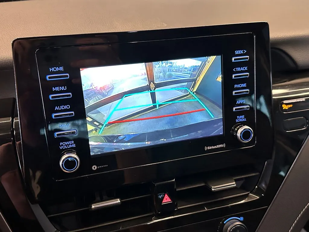 Toyota Camry photo 14