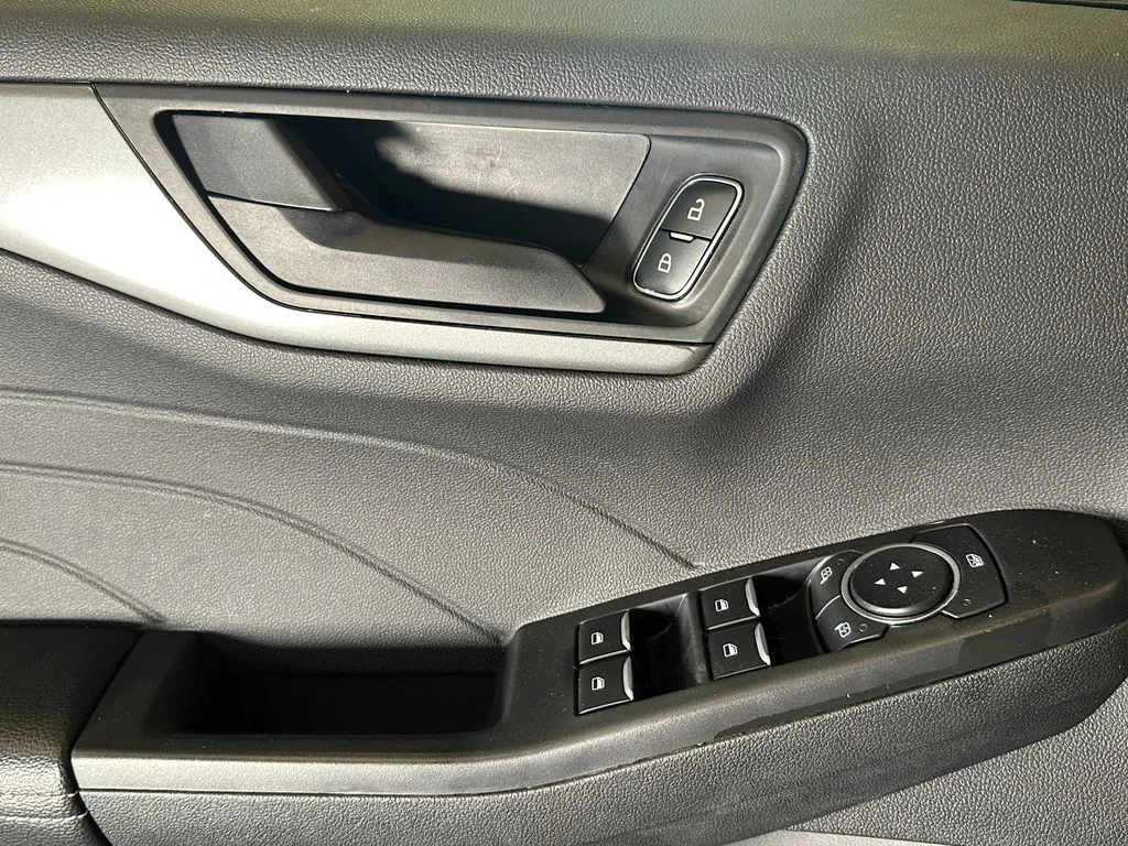 Ford Escape photo 19