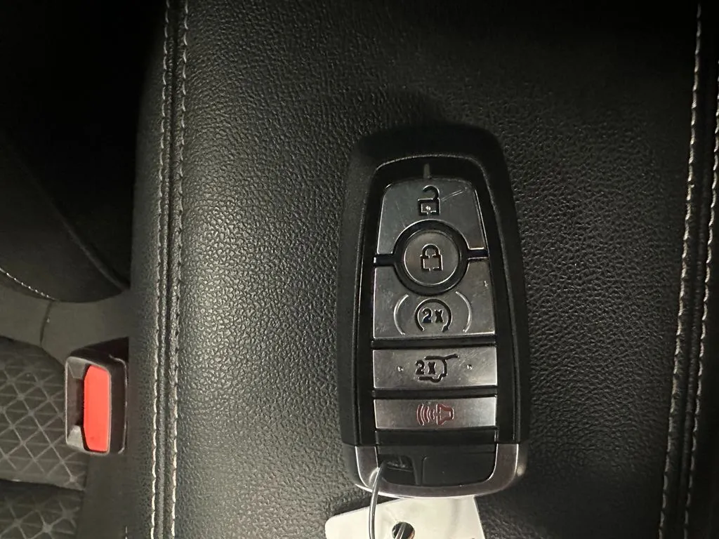 Ford Escape photo 17