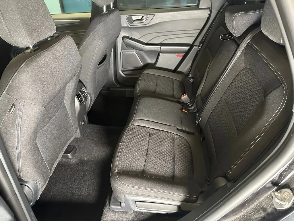 Ford Escape photo 21