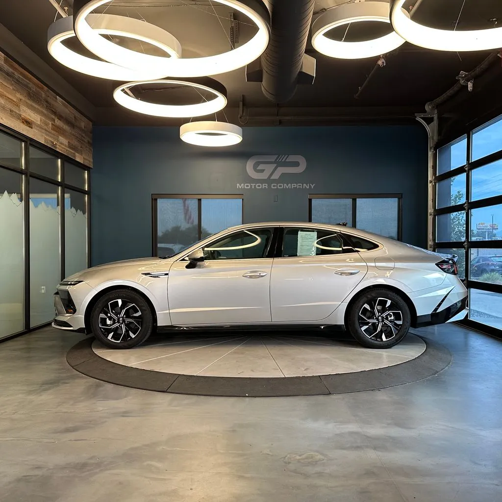 Hyundai Sonata photo 6