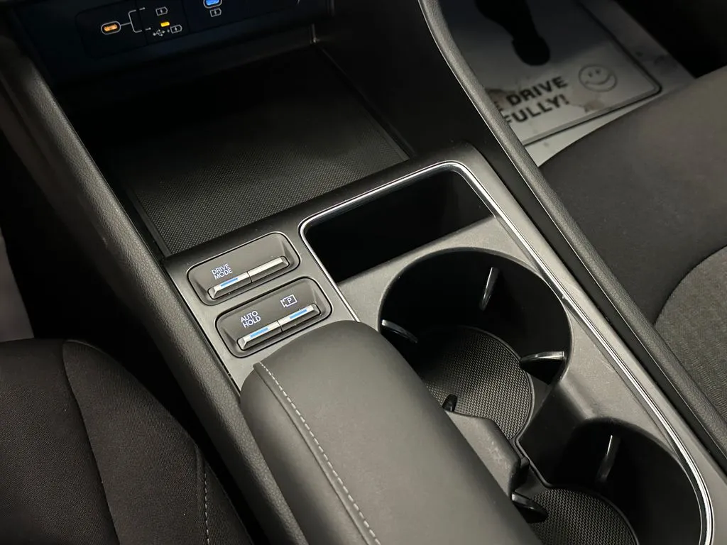 Hyundai Sonata photo 16