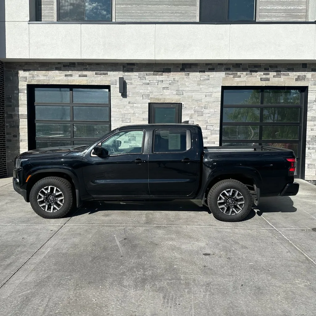 Nissan Frontier photo 6