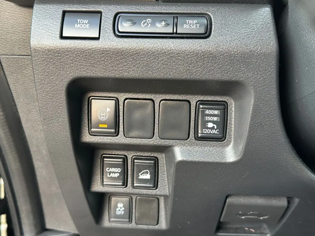 Nissan Frontier photo 17