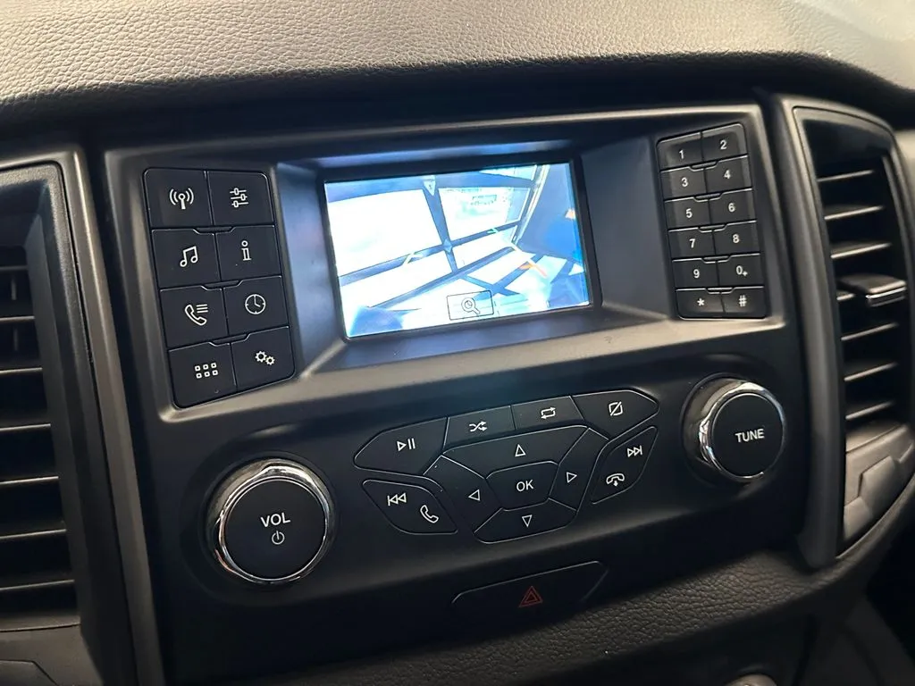 Ford Ranger photo 14