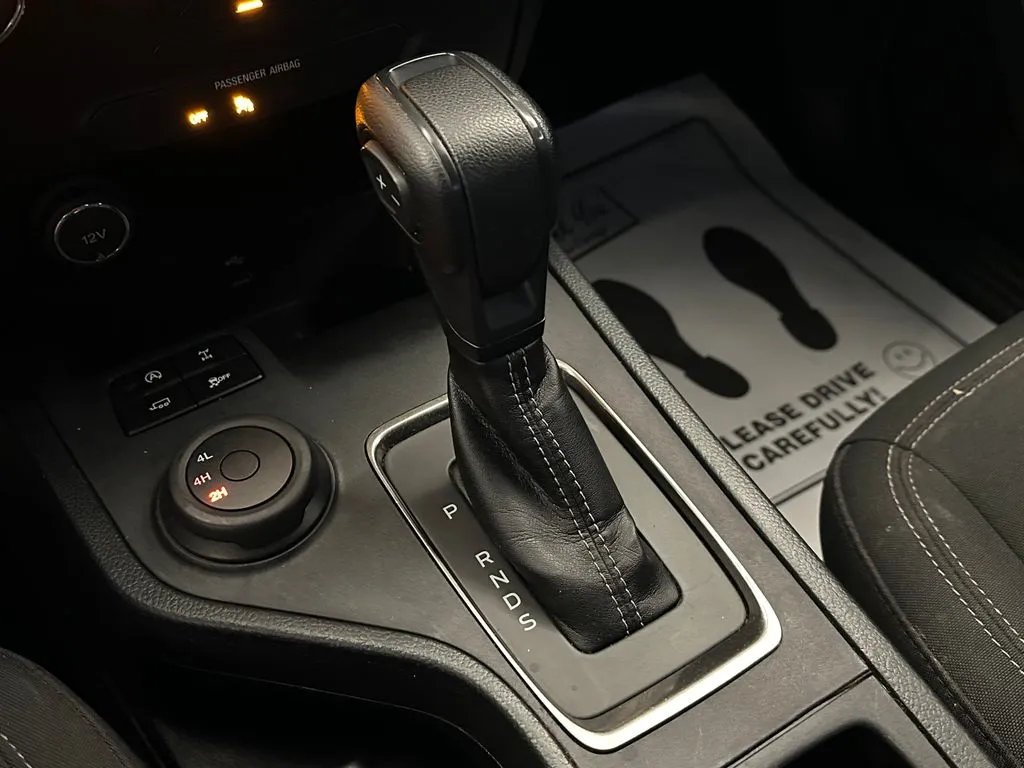 Ford Ranger photo 16