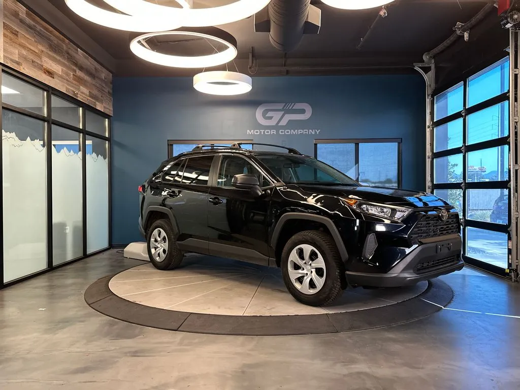 Black 2019 Toyota RAV4 LE for sale in Kaysville, UT