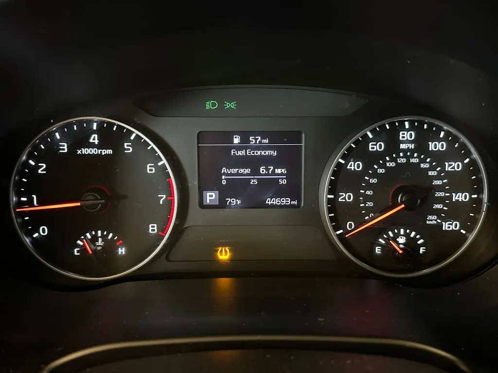 Kia Seltos photo 10