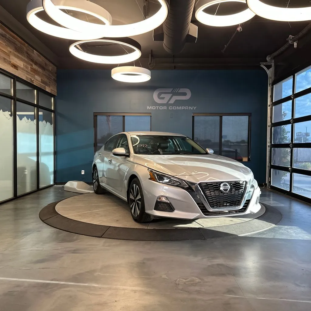 2022 Nissan Altima 2.5 SV FWD photo