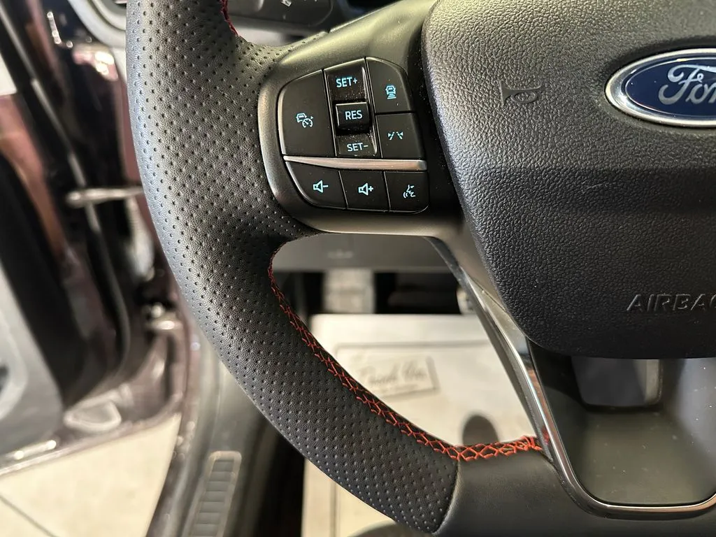 Ford Escape photo 11