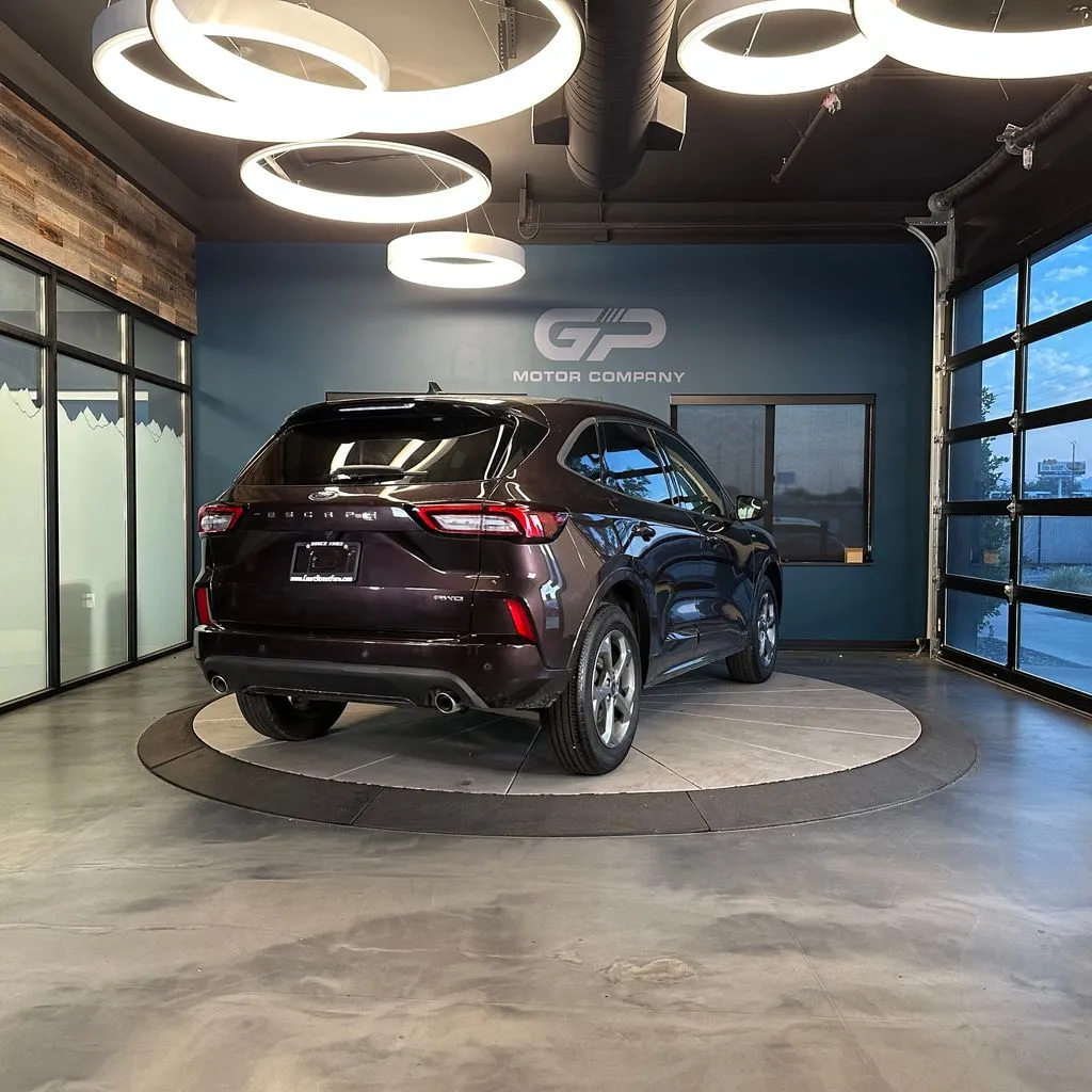 Ford Escape photo 3