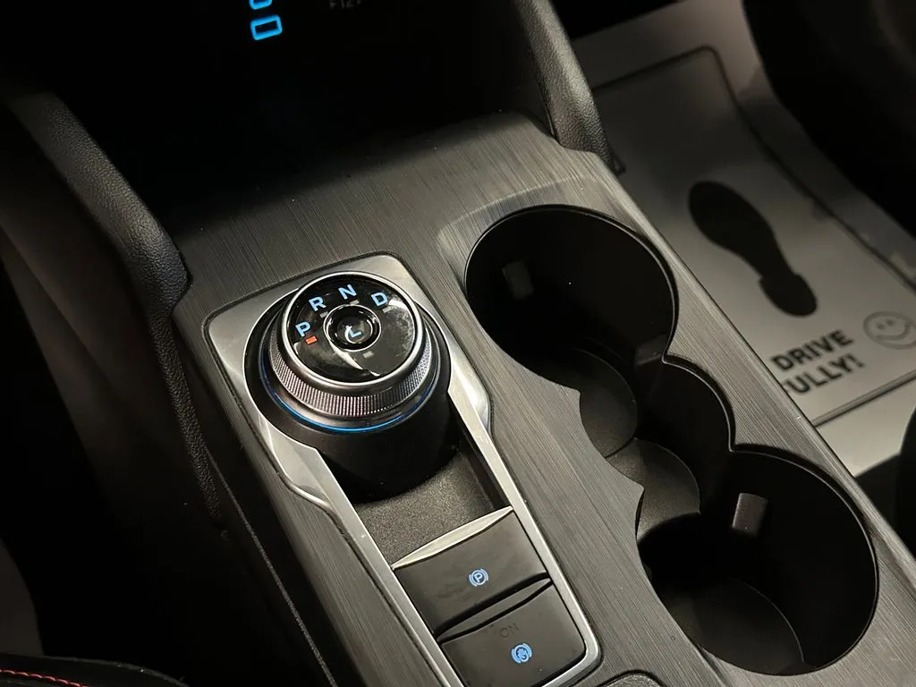 Ford Escape photo 16
