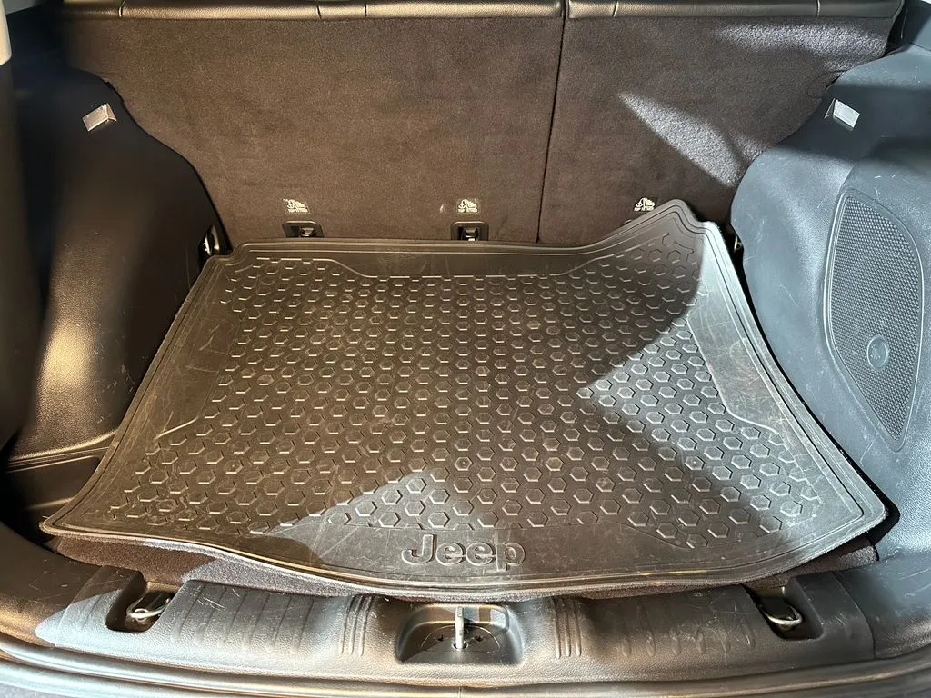 Jeep Compass photo 23