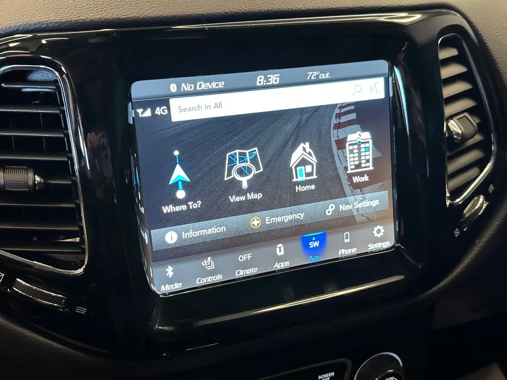 Jeep Compass photo 13