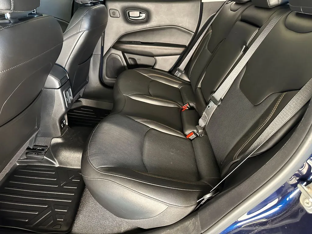 Jeep Compass photo 21