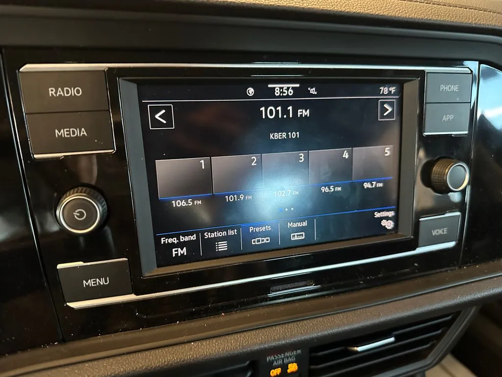 Volkswagen Jetta photo 13