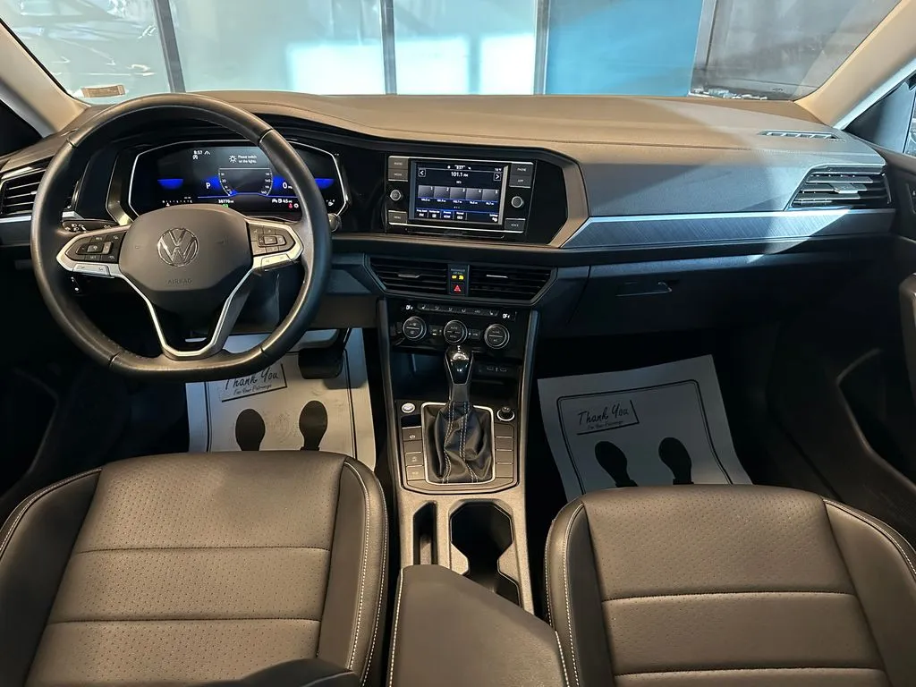 Volkswagen Jetta photo 9