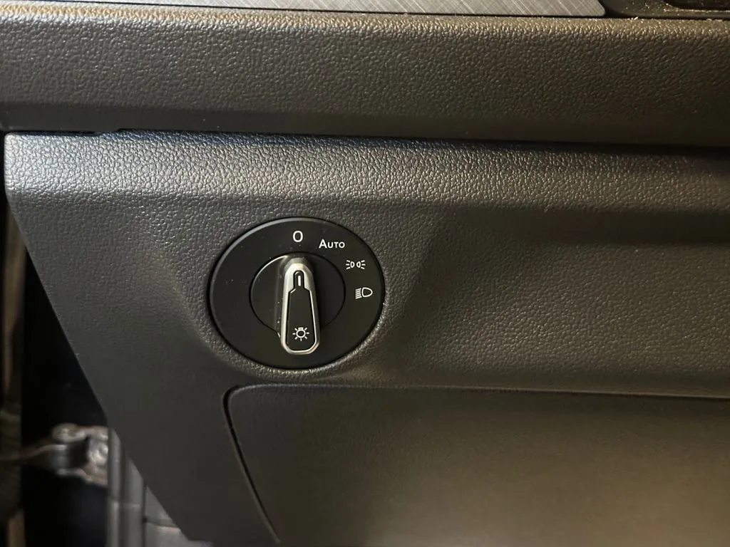 Volkswagen Jetta photo 18