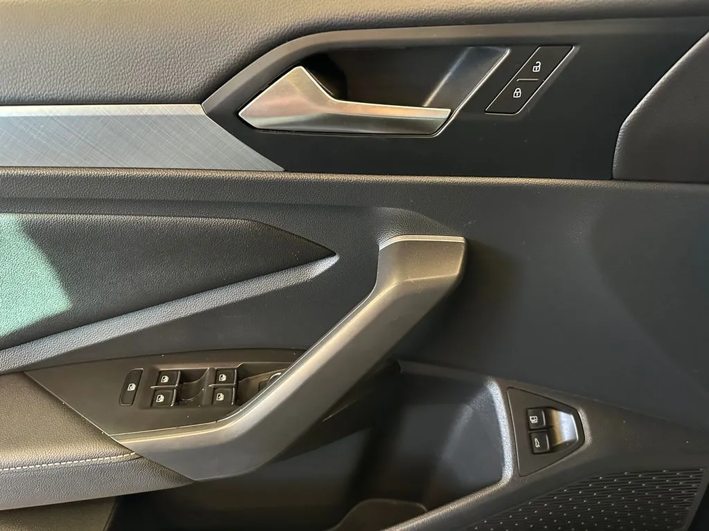 Volkswagen Jetta photo 19