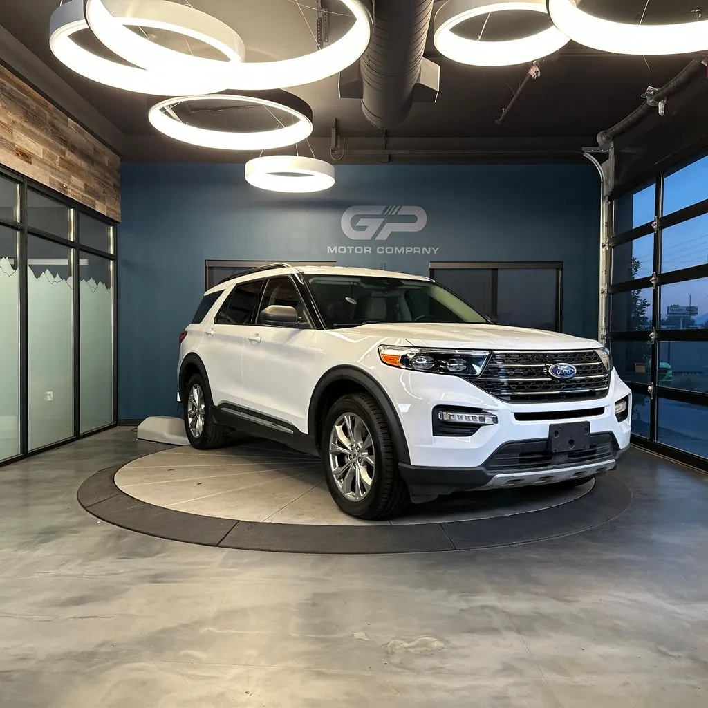 White 2021 Ford Explorer XLT for sale in Kaysville, UT