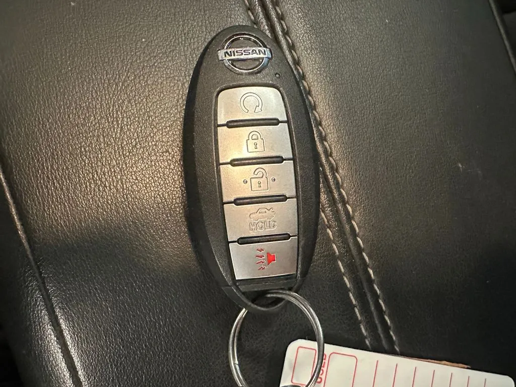 Nissan Altima photo 16