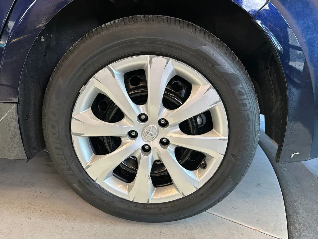 Toyota Corolla photo 24
