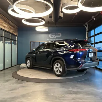 More photos of 2020 Toyota Highlander Hybrid LE at GP Motor Company, UT