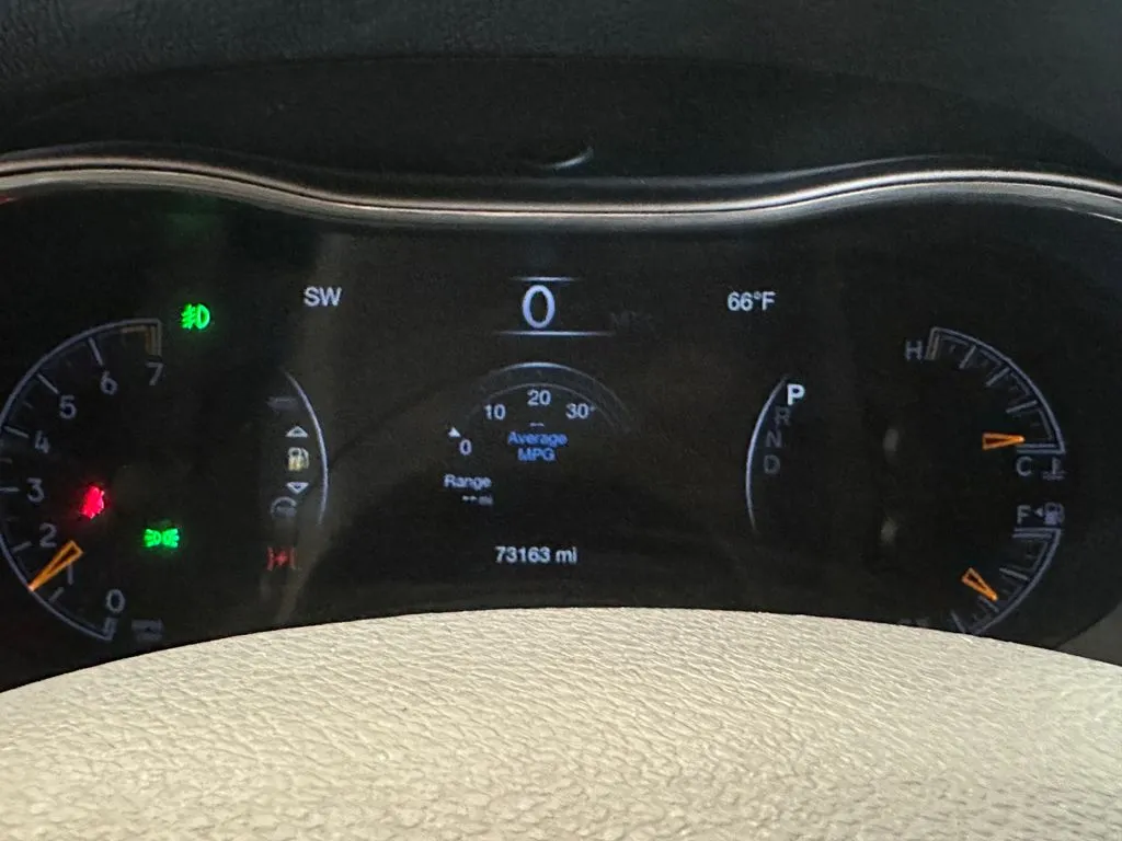 Jeep Grand Cherokee photo 10