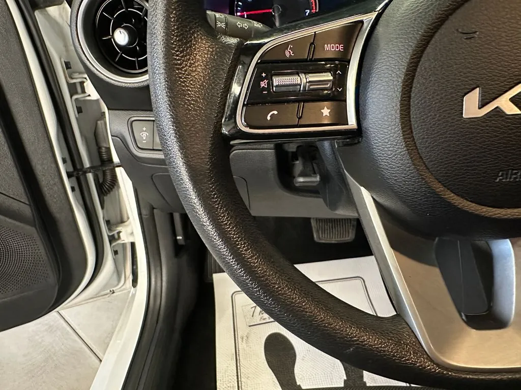 Kia Forte photo 10