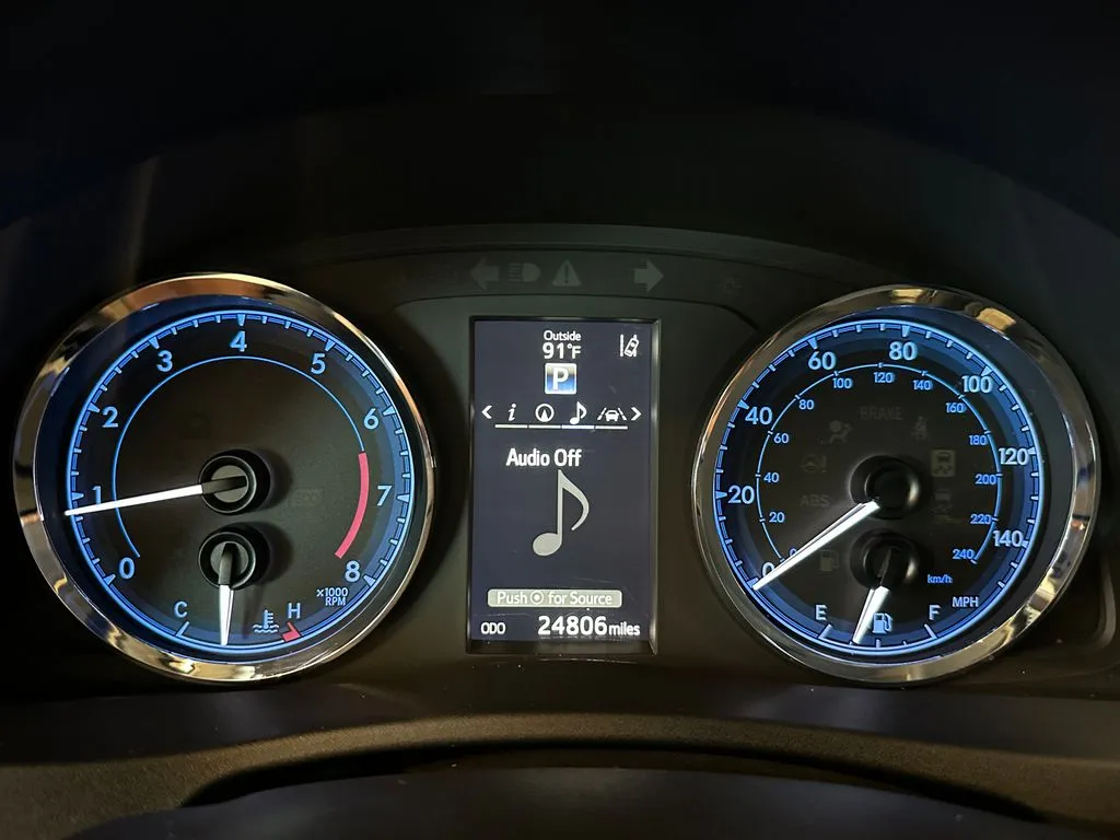 Toyota Corolla photo 10
