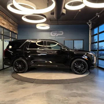 Photos of 2024 Hyundai Palisade Calligraphy Night Edition for sale in Kaysville, UT at GP Motor Company