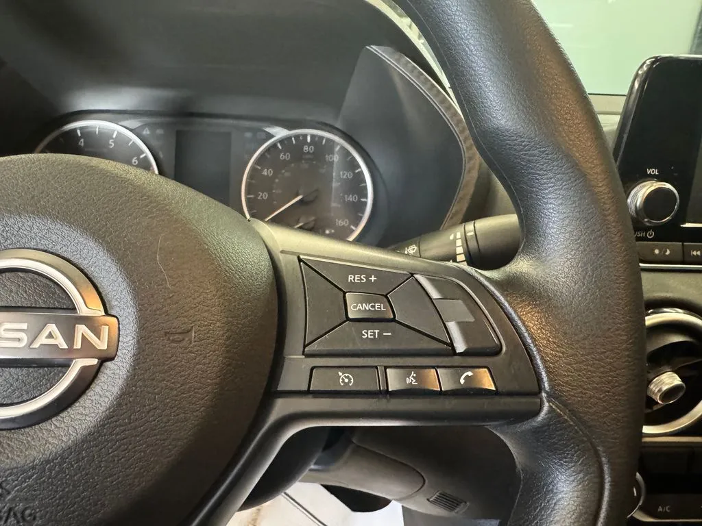 Nissan Sentra photo 12